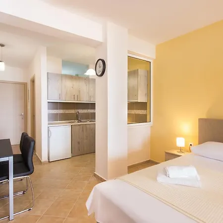 דירה Rooms Kavala Apartments
